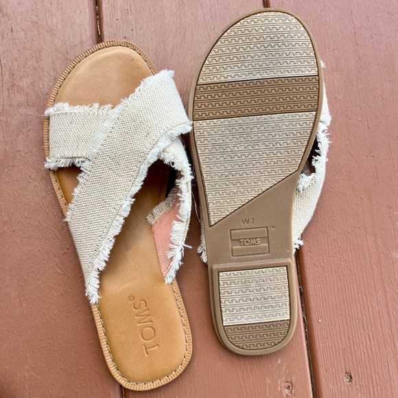 Toms sandals - Picture 1 of 2
